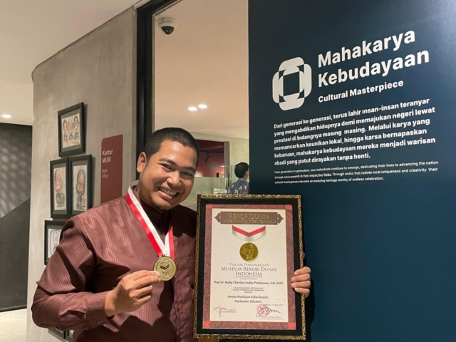 Prof. Rully Charitas Indra Prahmana Raih Rekor Dunia atas Gagasan Ethno-RME, Perpaduan Matematika dan Budaya